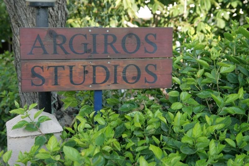 Ikaros Studios ファリラキ エクステリア 写真